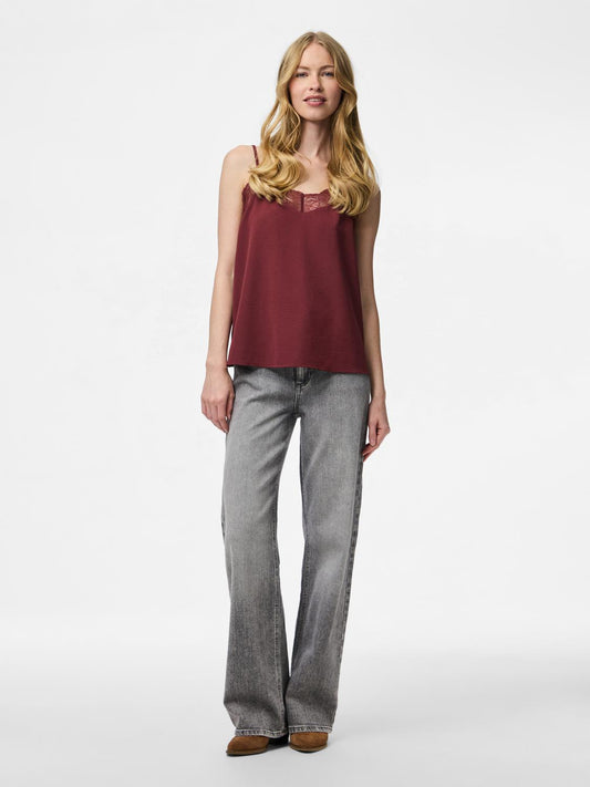 model_shot-front_full