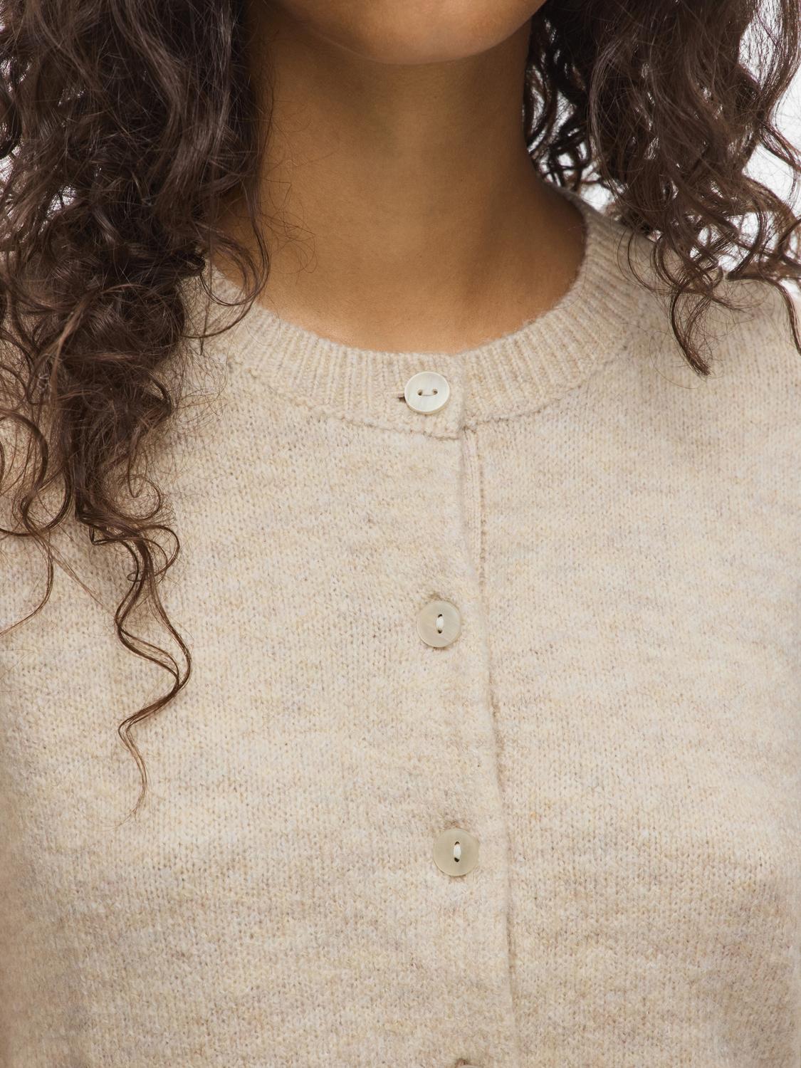 model_shot-detail