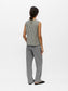 model_shot-back