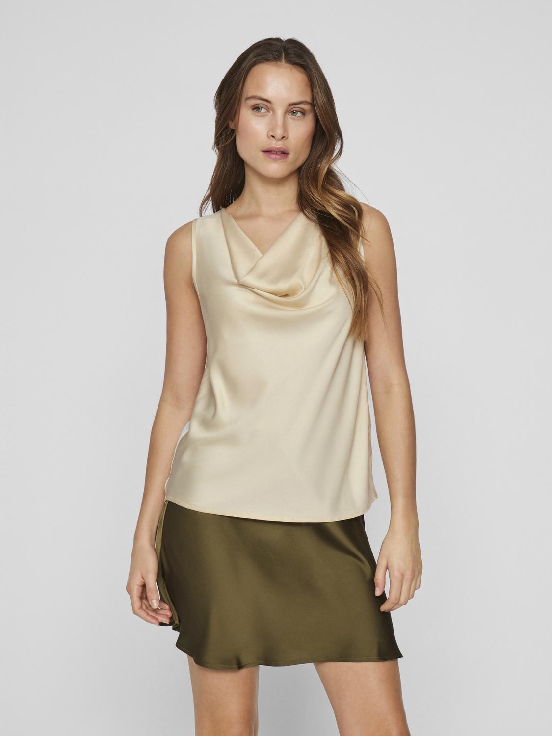 model_shot-front