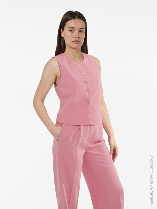 model_shot-front