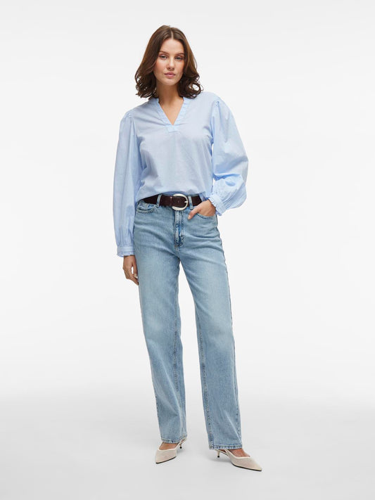 model_shot-front_full