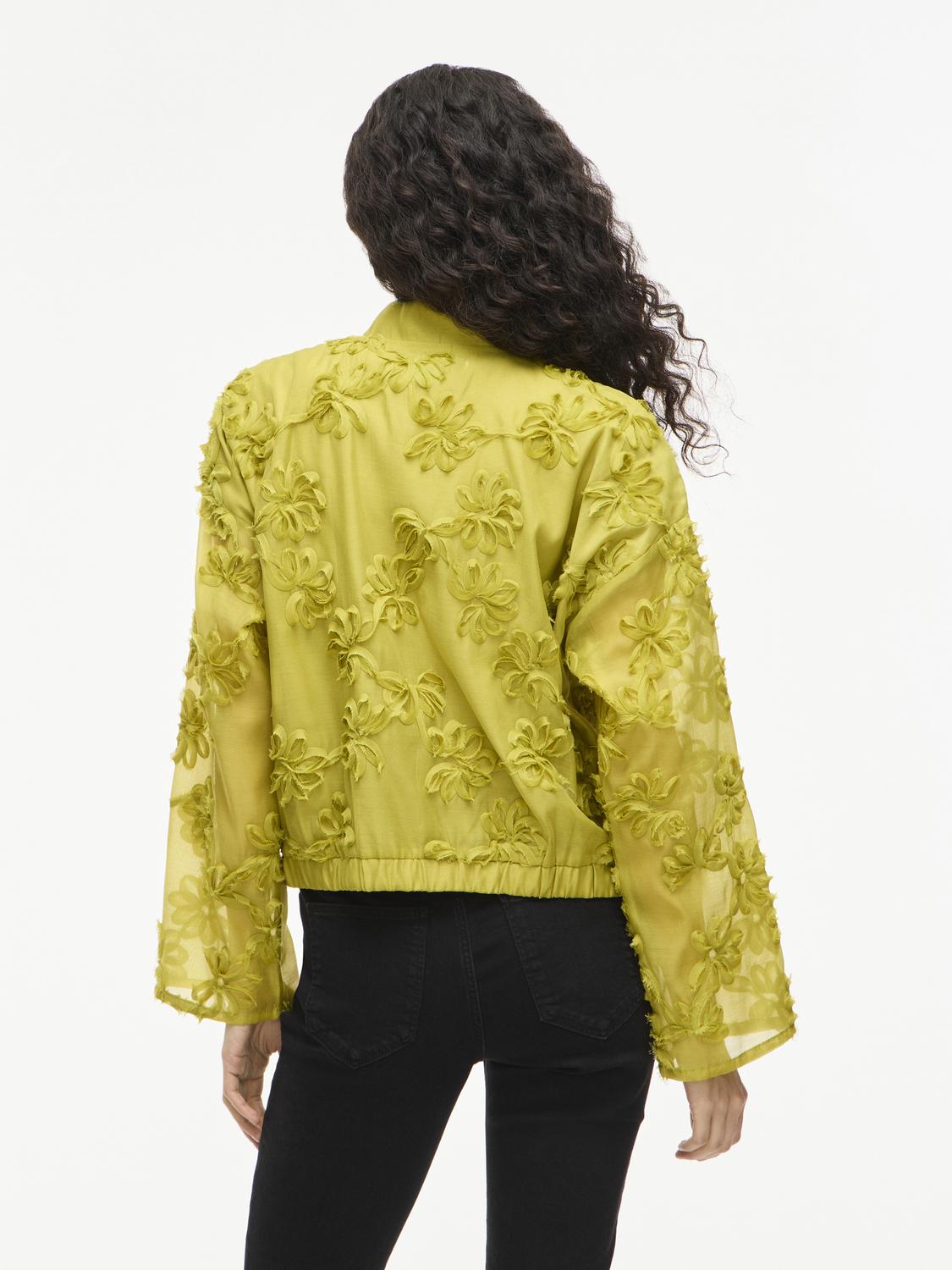 model_shot-back