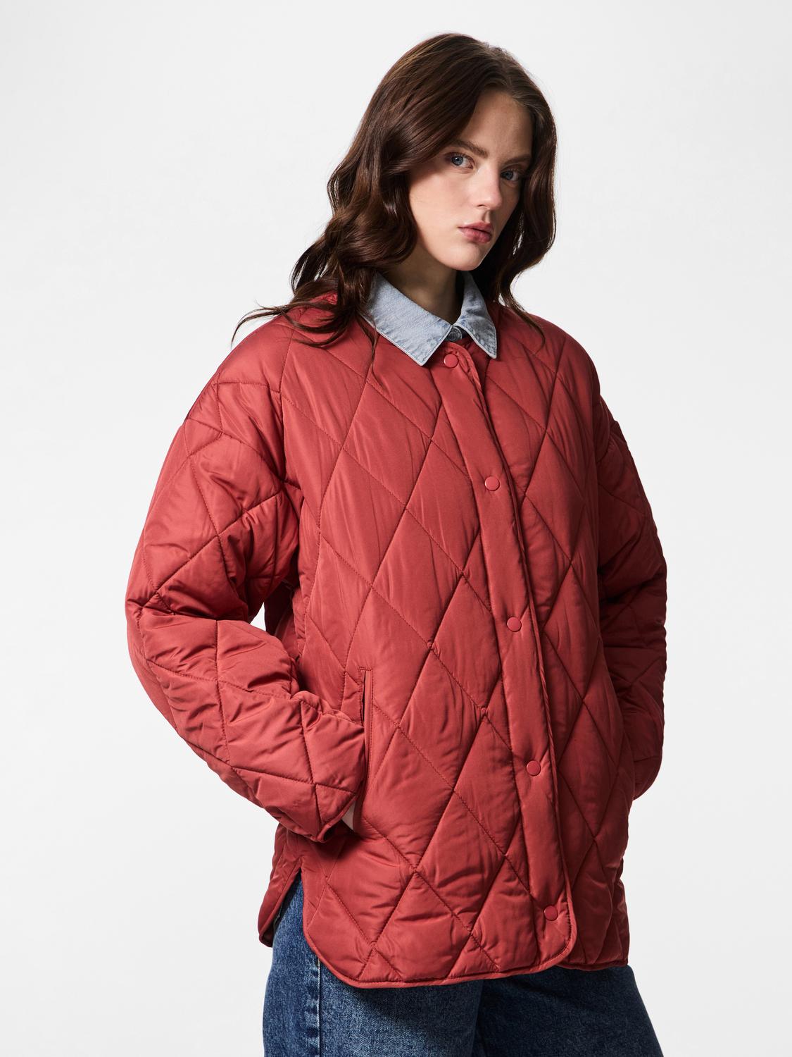 model_shot-front
