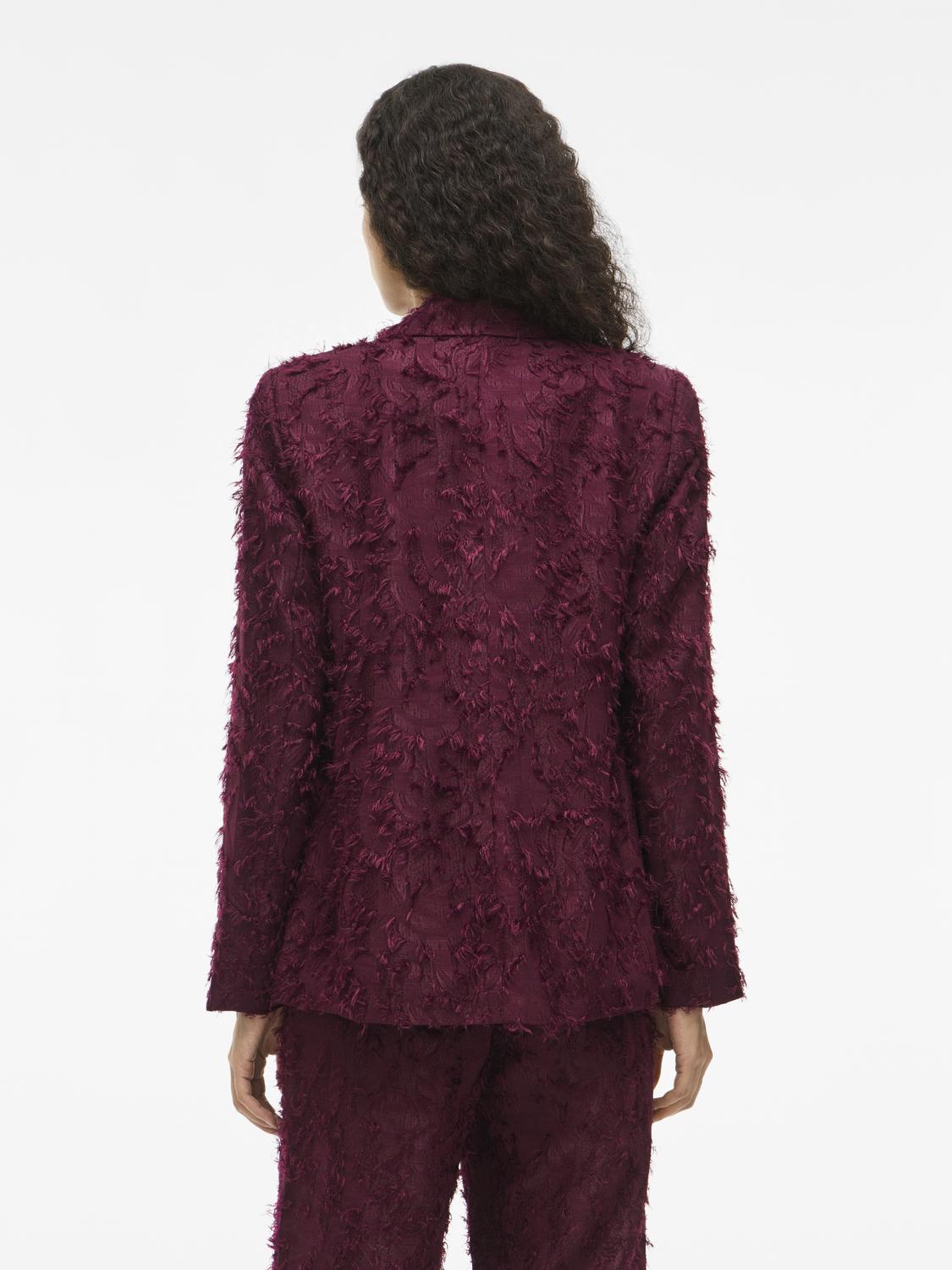 model_shot-back
