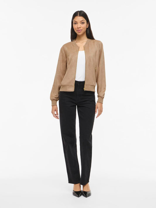 model_shot-front_full