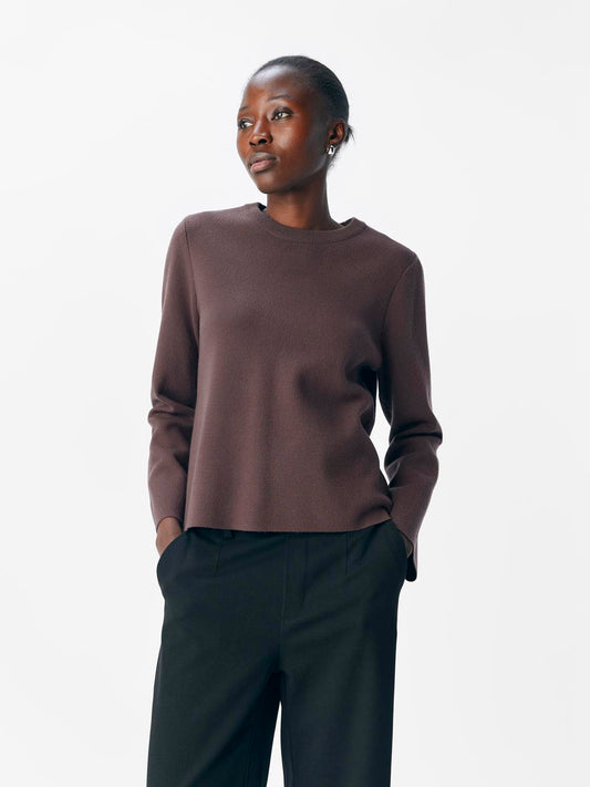 model_shot-front