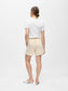 model_shot-back