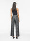 model_shot-back