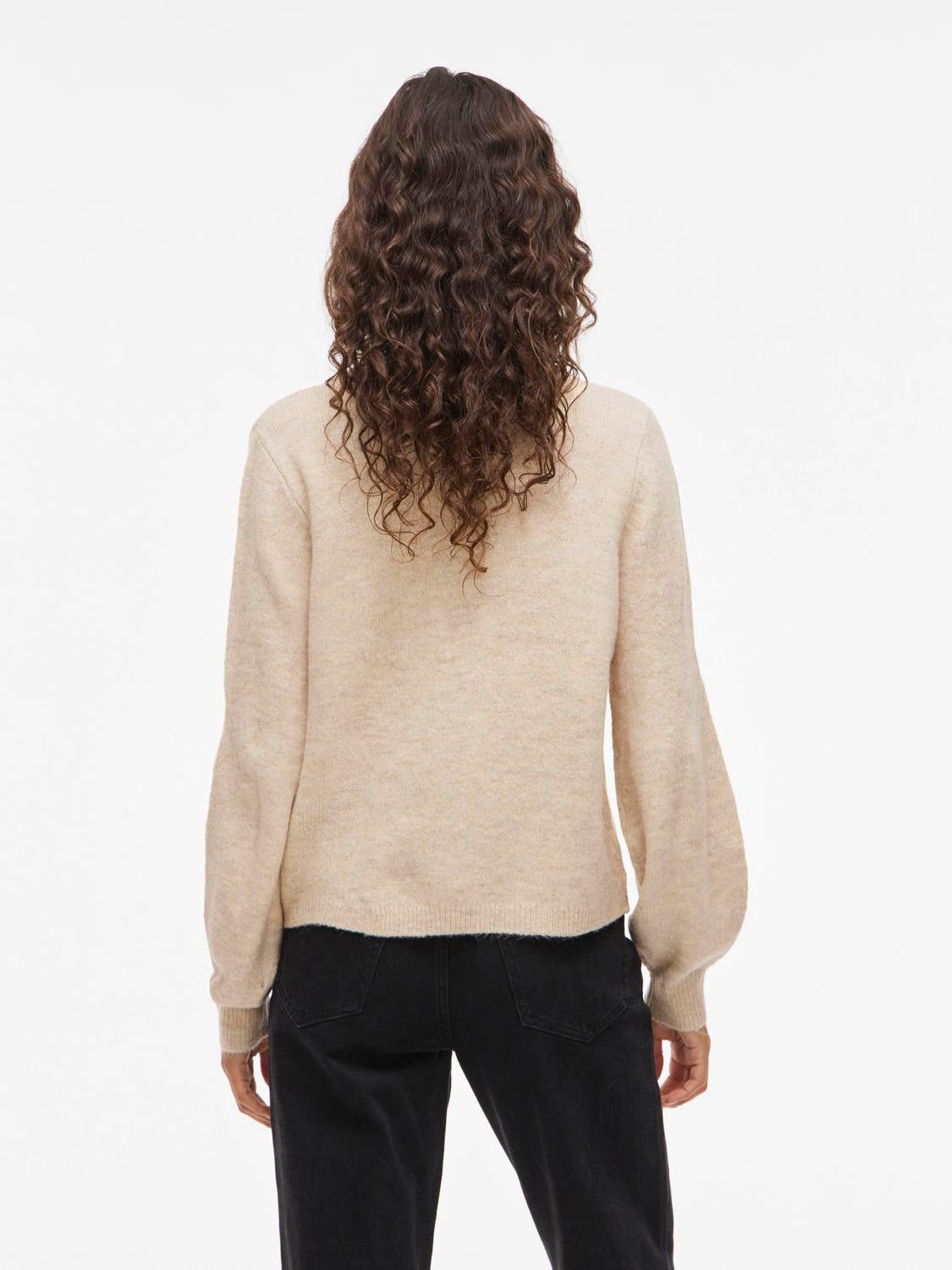 model_shot-back